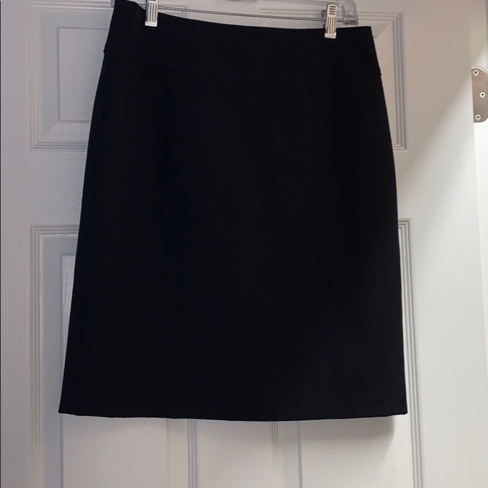 Black professional pencil skirt